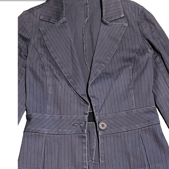 LUX Urban Outfitters Distressed Fitted Blazer Size XS / S - Picture 3 of 5